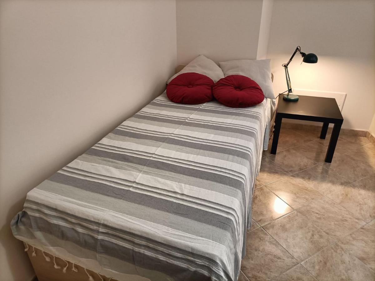 Cozy House Con Corte Privata In Centro Storico Aq LʼAquila Exterior foto