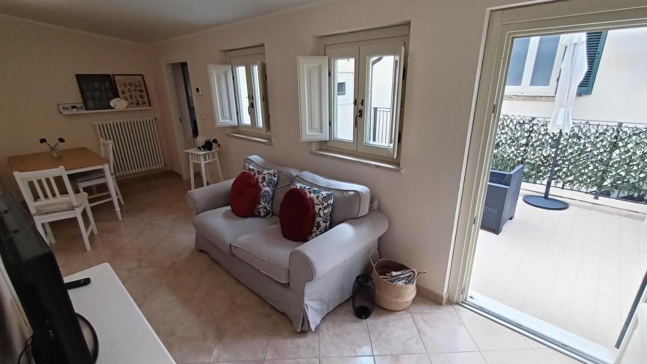 Cozy House Con Corte Privata In Centro Storico Aq LʼAquila Exterior foto